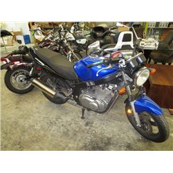 2009 Blue Suzuki GS500H