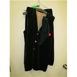 Green velvet vest and knee pants