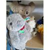 Image 1 : Three stuffed animals