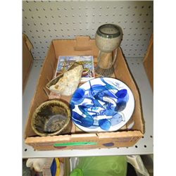 Box of assorted porcelain & pottery