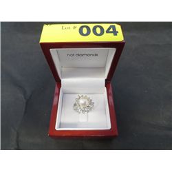 White freshwater pear & crystal ring
