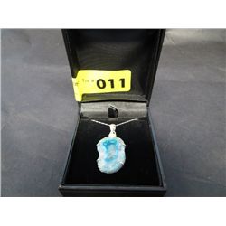 Pendant & necklace set