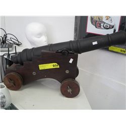 Wooden decorative cannon
