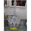 Image 1 : Pinwheel crystal decanter & glasses