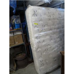 Queen size mattress and box spring - NEW