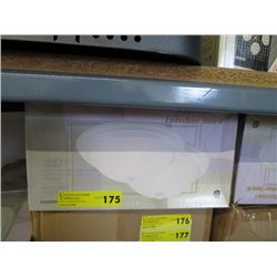 Case of ceiling lights - White glass white trim