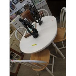 Five piece kitchen set in pine and white