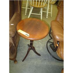 Wine table