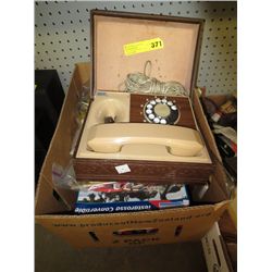 Box of assorted vintage items
