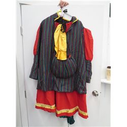 Costume