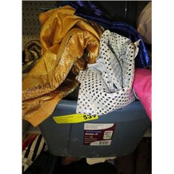 Tote of metallic fabrics