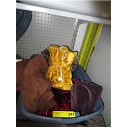 Tote of velvet and velveteen fabric