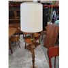 Image 1 : Wood base floor lamp