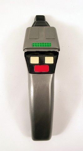 Star Trek: TNG Boomerang Phaser with Red Button