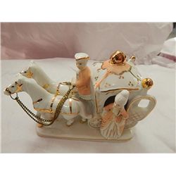 HORSE & COACK ORNAMENT - "PEACH ELEGANCE"