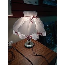 VINTAGE BED SIDE LAMP WITH WHITE SHEAR SHADE - SM