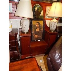 VINTAGE VANITY WITH OVAL MIRROR - 2 DOOR & 1 DRAWER