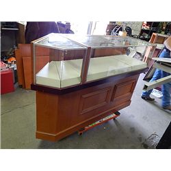 COMMERCIAL JEWELRY SHOWCASE