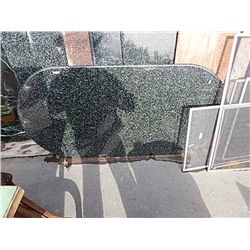 GRANITE - OVAL - EBONY & EMERALD