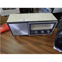 VINTAGE PANASONIC AM/FM RADIO