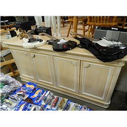 SIDE BOARD - LIGHT WOOD