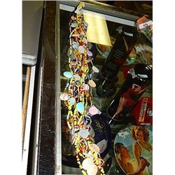 BEADED NECKLACE - NEW