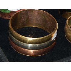 METAL BRACLET / CUFF