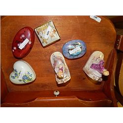 BOOK ENDS - GLASS CONTAINERS