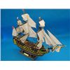 Image 2 : HMS Victory Limited 30 Model Ship