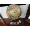 Image 1 : Desktop Globe & Barometer