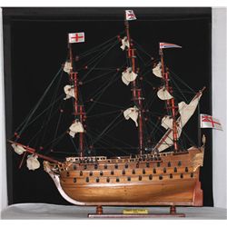 COLLECTORS EDITION HANDMADE HMS VICTORY SHIP MODEL W/CO