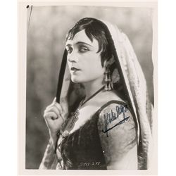 Pola Negri