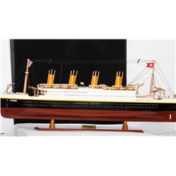 COLLECTORS EDITION HANDCRAFTED BEAUTIFUL 1908 TITANIC S