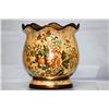 Image 1 : COLLECTIBLE ROYAL VINTAGE STYLE HAND PAINTED VASE