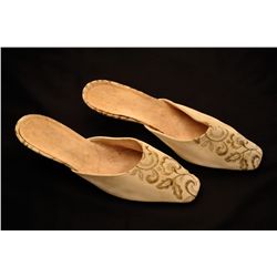 Jacqueline Kennedy’s Gold Brocade Shoes Worn during Her 1961 Trip to Paris