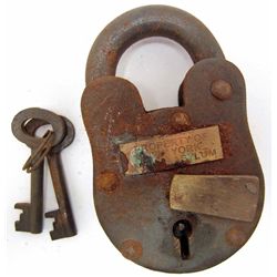5588 - PADLOCK WITH NEW YORK INSANE ASYLUM TAG