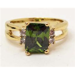 7529 - 10K GOLD FILLED PERIDOT RING - SIZE 7