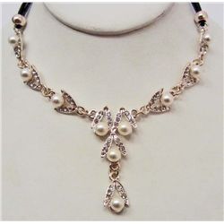 7165 - DROP PEARL RHINESTONE NECKLACE