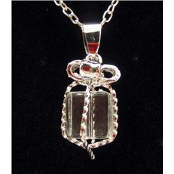 7409 - GIFT BOX PENDANT W/CHAIN