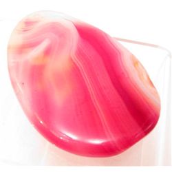 6829 - 137.0 CT ROSE-RED ONYX AGATE PENDANT