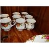 Image 1 : ROYAL ALBERT CHINA - OLD COUNTRY ROSE - 1962 MUGS - MONTROSE - 8PC TOTAL