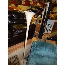 CONTEMPORAY DESIGNOR FLOOR LAMP.