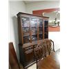 Image 1 : BOW FRONT BUFFET / HUTCH - KNECHTEL