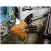 Image 1 : KNIFE BLOCK & KNIVES - 2 TOTAL