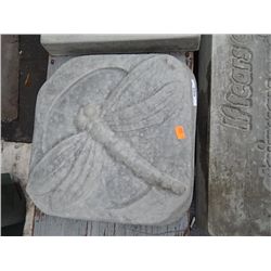 CONCRETE STEPING STONE - DRAGON FLY