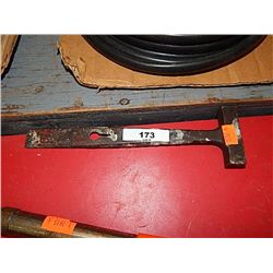 VINTAGE PRY BAR WITH HAMMER END - APROX. 6" LONG
