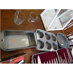 LOT OF BAKING DISHES