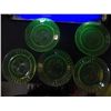 Image 1 : 5-Vaseline Glass Sandwich Plates