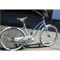 Girls Green & White Huffy Beach Cruiser