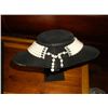Image 2 : Five Strands of Pearls Necklace